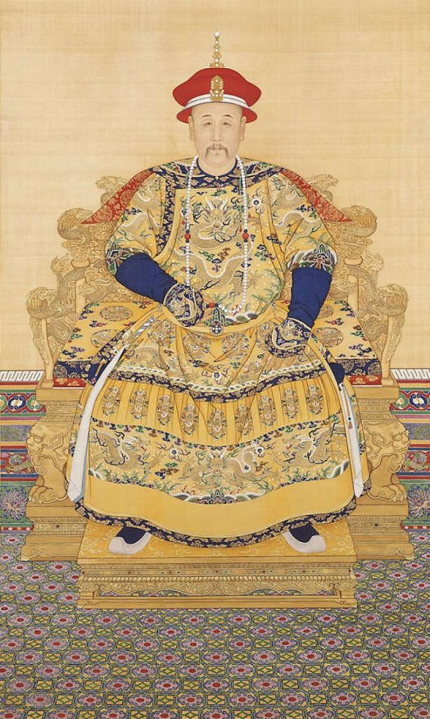 „Portret cesarza Yongzhenga w szatach dworskich” autorstwa anonimowych artystów dworskich, okres panowania Yongzhenga (1723-1735) (Wikimedia Commons)