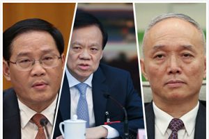 (Od lewej do prawej) Li Qiang, sekretarz partii w Szanghaju, Chen Min’er, sekretarz partii w Chongqingu, oraz Cai Qi, sekretarz partii w Pekinie (ilustracja: The Epoch Times)