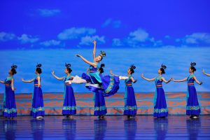Tancerki Shen Yun Performing Arts wykonują chiński taniec klasyczny<br/>(Dzięki uprzejmości Shen Yun Performing Arts)