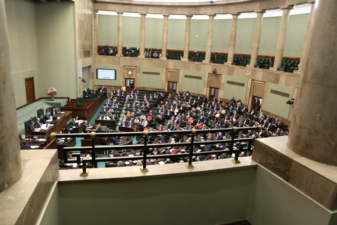 Za nową ustawą głosowało 253 posłów, przeciw opowiedziało się 147, a 11 wstrzymało się od głosu (Krzysztof Białoskórski/Kancelaria Sejmu)