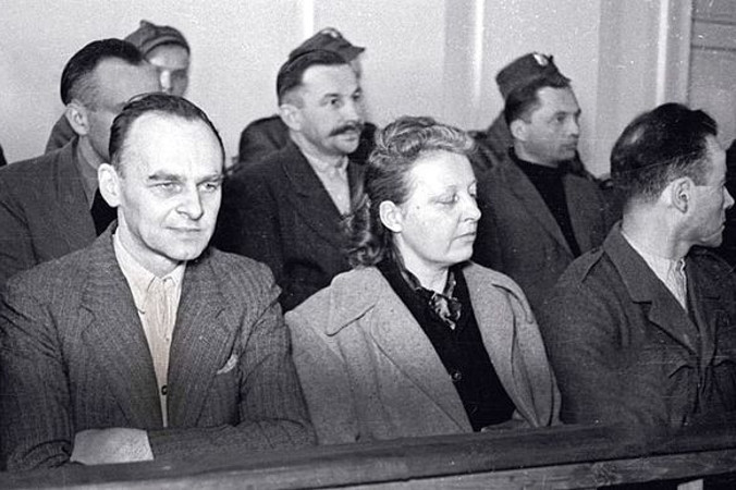 Witold Pilecki na ławie oskarżonych, 1948 r. (Autor nieznany – Instytut Pamięci Narodowej / domena publiczna, https://commons.wikimedia.org/w/index.php?curid=58610126)