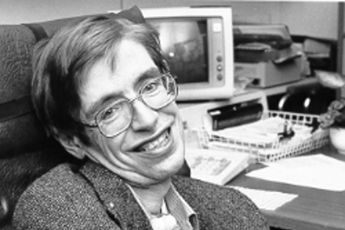 Stephen Hawking zmarł w środę we wczesnych godzinach rannych w swoim domu w Cambridge (By NASA – Original. Source, StarChild Learning Center. Directory listing / domena publiczna, https://commons.wikimedia.org/w/index.php?curid=1657641)