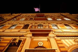 Rosja wyrzuca 60 amerykańskich dyplomatów i zamyka konsulat. Stany Zjednoczone rezerwują sobie prawo do odpowiedzi