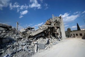 Jean-Claude Juncker: Syria rozpaczliwie potrzebuje zawieszenia broni