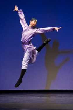 Piotr Huang (<a href="https://epochtimes.pl/cat/shen-yun-performing-arts/">Shen Yun Performing Arts</a>)