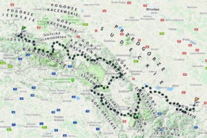 Główny Szlak Sudecki to jakieś 130 godzin ciągłego marszu, ok. 13 500 m podejść i ponad 14 000 m zejść (<a href="https://mapa-turystyczna.pl/route/78bf?utm_source=external_web&amp;utm_medium=widget&amp;utm_campaign=route_widget">mapa-turystyczna.pl</a>)