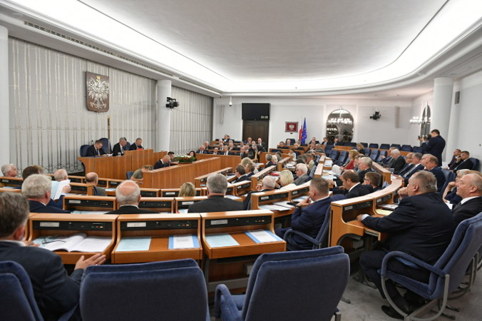 Sala obrad podczas pierwszego dnia 64. posiedzenia Senatu, Warszawa, 24.07.2018 r. (Marcin Obara / PAP)