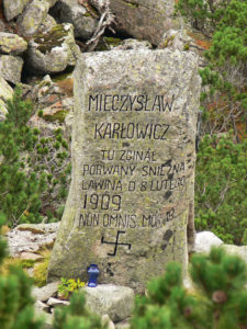Kamień Karłowicza w Tatrach (Stefan Walkowski – praca własna / <a href="https://commons.wikimedia.org/w/index.php?curid=3030909">domena publiczna</a>)
