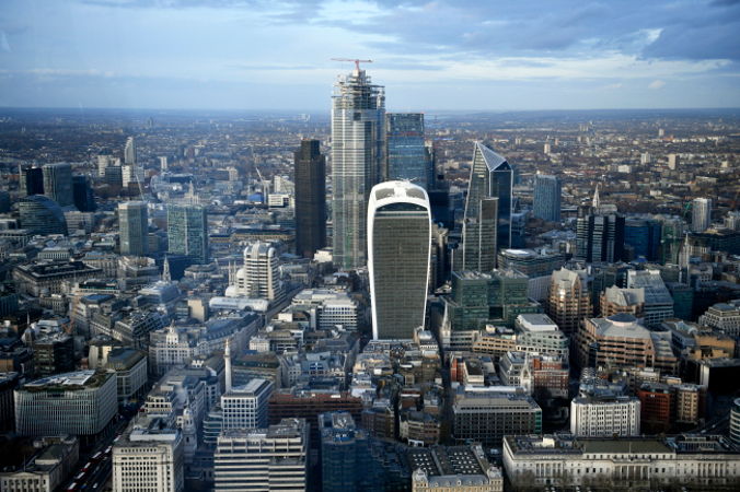 Londyńskie City, znane także jako Square Mile, jest historycznym centrum i główną dzielnicą biznesową miasta, 19.02.2019 r. Wielka Brytania ma opuścić Unię Europejską w dniu 29.03.2019 r. (NEIL HALL/PAP/EPA)