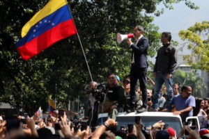 Wenezuela: Juan Guaidó wzywa armię do zakończenia „uzurpacji” Maduro