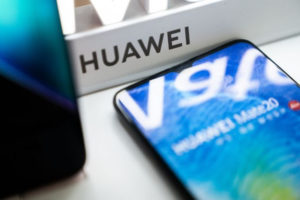 USA, Mike Pompeo: Szef Huawei nie mówi prawdy o powiązaniach z rządem Chin
