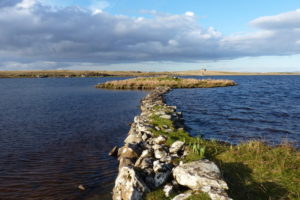 Archeolodzy udowadniają, że niektóre sztuczne wysepki w Szkocji wybudowano jeszcze w neolicie