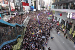 Protesty w 22. rocznicę przekazania Chinom Hongkongu przez Wielką Brytanię