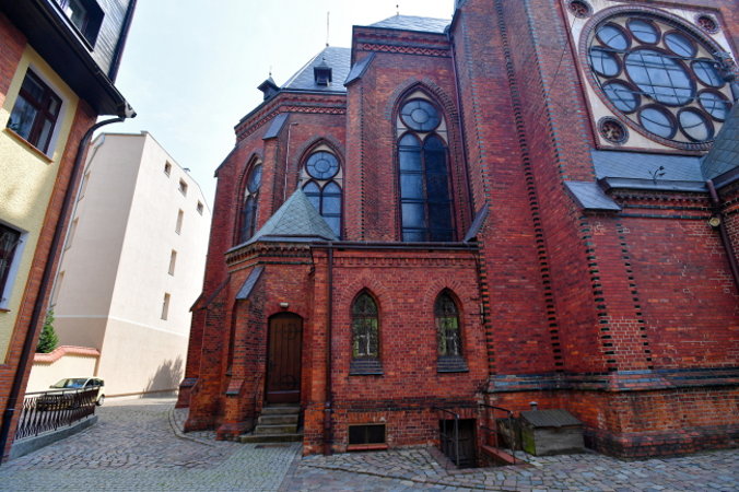 Bazylika św. Jana Chrzciciela w Szczecinie, 29.07.2019 r. Dzień wcześniej w zakrystii kościoła doszło do ataku na proboszcza (Marcin Bielecki / PAP)