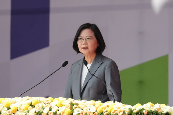 Prezydent Tajwanu Caj Ing-wen przemawia podczas obchodów Święta Narodowego Tajwanu w Tajpej, Tajwan, 10.10.2019 r. (RITCHIE B. TONGO/PAP/EPA)