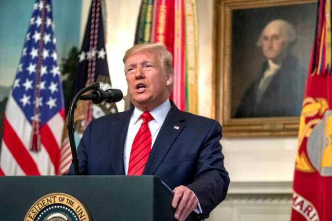 Prezydent Donald Trump wygłasza oświadczenie w Diplomatic Reception Room w Białym Domu, 27.10.2019 r. (Tasos Katopodis / Getty Images)