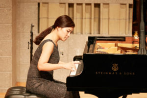Sanghie Lee z Korei Południowej podczas Międzynarodowego Konkursu Pianistycznego NTD 2019 (NTD)