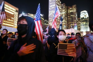 Prezydent Trump podpisał ustawy o poparciu dla prodemokratycznych demonstrantów w Hongkongu