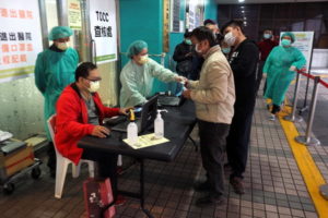 Dezynfekcje, kontrole w metrze i szybka informacja – tak Tajwan powstrzymuje epidemię