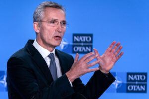 Szef NATO: Rosja i Chiny wykorzystują pandemię, by zdestabilizować Zachód