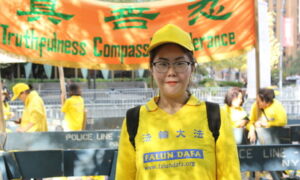 Praktykująca Falun Gong Jiang Yinghuan na United Nations Plaza w Nowym Jorku, 25.09.2019 r.<br/>(Eva Fu / The Epoch Times)