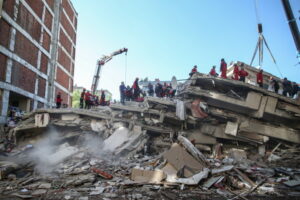 Do 58 wzrosła liczba ofiar śmiertelnych trzęsienia ziemi w Turcji