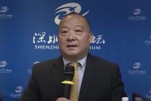 Chiński uczony przechwala się, że pandemia przyspieszyła realizację planów Pekinu, by prześcignąć Stany Zjednoczone