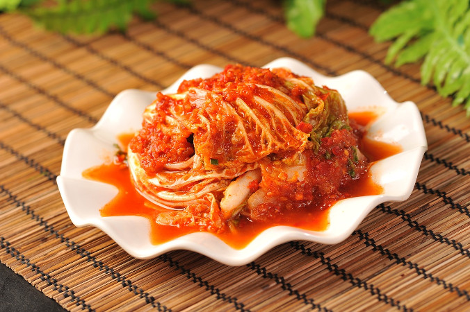 Po ujawnieniu nagrania z chińskiej fabryki kimchi, Koreańczycy nie chcą jeść tej potrawy, jeśli jest importowana z Chin. Zdjęcie ilustracyjne (<a href="https://pixabay.com/pl/users/chengzhu-1842259/?utm_source=link-attribution&amp;utm_medium=referral&amp;utm_campaign=image&amp;utm_content=1120406">chengzhu</a> / <a href="https://pixabay.com/pl/?utm_source=link-attribution&amp;utm_medium=referral&amp;utm_campaign=image&amp;utm_content=1120406">Pixabay</a>)