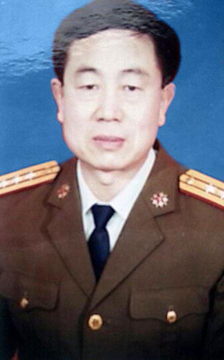 Gong Piqi, emerytowany pułkownik i praktykujący Falun Gong, został zamęczony na śmierć w więzieniu w Jinan w nocy z 12 na 13.04.2021 r. (Minghui.org)