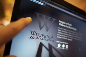 Współzałożyciel Wikipedii ostrzega: Wikipedia jest bardziej jednostronna niż kiedykolwiek