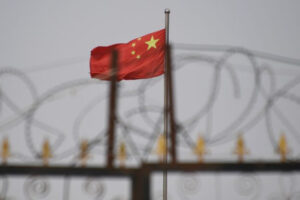 AP: Według relacji Chiny mają tajne więzienie w Dubaju, przetrzymują tam Ujgurów