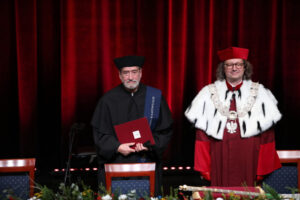 Kataloński muzyk i kompozytor Jordi Savall doktorem honoris causa Uniwersytetu Śląskiego