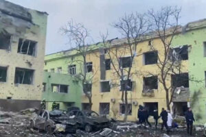 Ukraińskie władze: 17 rannych w wyniku bombardowania szpitala w Mariupolu. Ponad 1200 cywilów zginęło w mieście od początku wojny