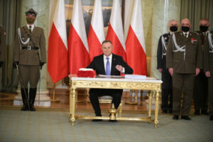 Prezydent Andrzej Duda podpisał Ustawę o obronie Ojczyzny