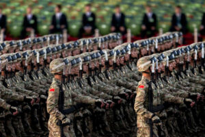 Xi nakazuje chińskiemu wojsku przygotować się do działań „niewojennych”