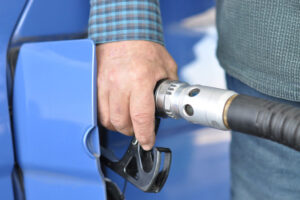 W połowie stycznia paliwa na stajach tanieją – według danych portalu e-petrol.pl