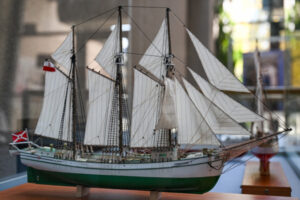 W Przemyślu otwarto wystawę makiet statków i okrętów „Żagle na mniejszą skalę”