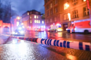 W wyniku strzelaniny na praskim uniwersytecie zginęło co najmniej 14 osób, a 24 zostały ranne