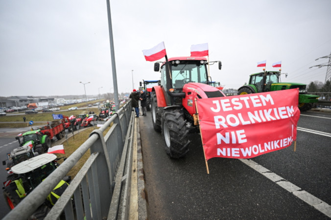 Protest rolników w miejscowości Stojadła k. Mińska Mazowieckiego, 9.02.2024 r. (Przemysław Piątkowski / PAP)