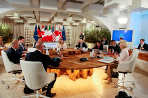 W Apulii rozpoczął się szczyt przywódców G7, przybędą też papież i Zełenski