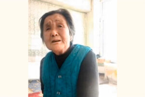 81-letnia matka opowiada, czego doświadczyła, gdy syn stał się celem represji ze strony KPCh