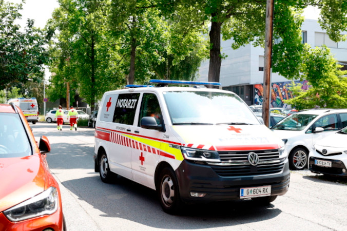 Austriackie MSW: 10 osób zginęło w zamachu w szkole w Grazu