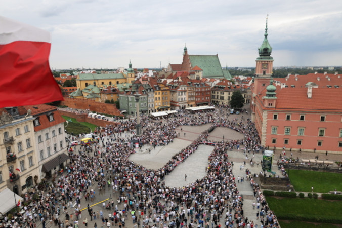 W Warszawie w godzinę „W” zawyły syreny, by uczcić 81. rocznicę wybuchu powstania