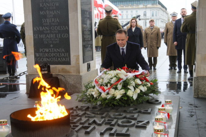 Prezydent w 100. rocznicę odsłonięcia Grobu Nieznanego Żołnierza: Niepodległość i troska o wolność rodzą się w sercu każdego z nas
