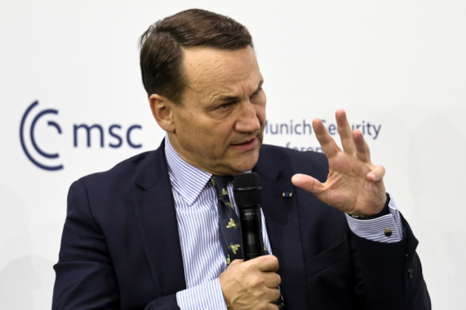 Zaczęliśmy dojrzałą rozmowę transatlantycką o przyszłym kształcie NATO – powiedział szef MSZ