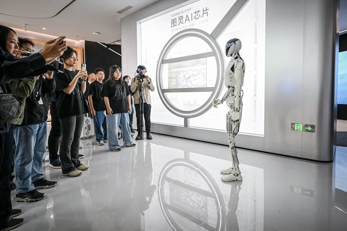 Fabryki we wschodnich Chinach zastępują pracowników robotami mimo wysokiego bezrobocia