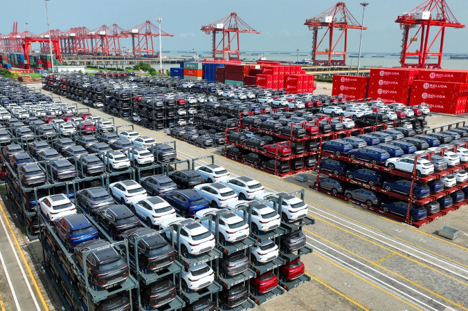 Ekspansja chińskich firm dławi gospodarkę UE, a Polska straciła w 2025 r. 11,4 mld euro – informują autorzy polskiego raportu
